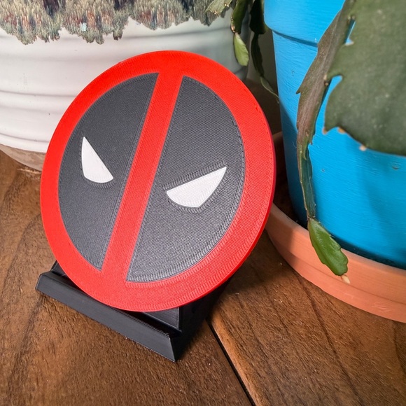 Deadpool Coaster Set of 4 with Holder | Marvel Comics Drink Coasters - Picture 2 of 10